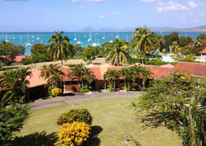 Studio a Sainte Anne a 200 m de la plage avec vue sur la mer jardin clos et wifi